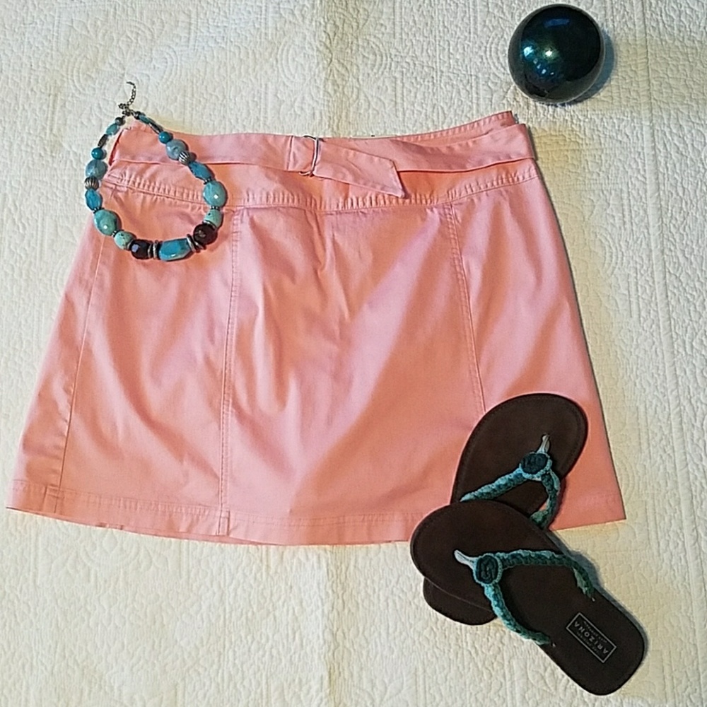 NWT Coral Skort